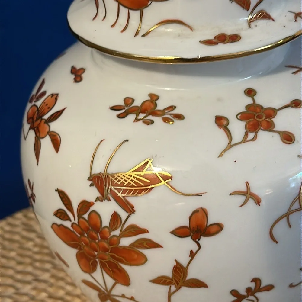 VINTAGE JAPANESE PORCELAIN WARE ACF FLORAL GINGER JAR HAND DECORATED HONG KONG